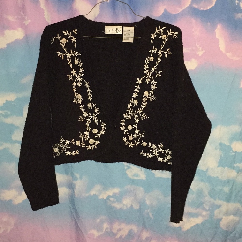 ☁️🖤🐇crop sweater